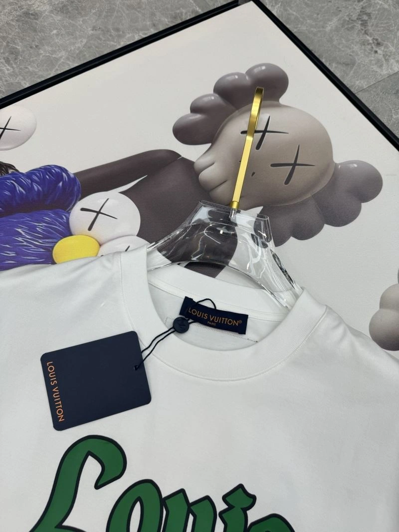 EasyMatch Louis Vuitton T-Shirts 136250