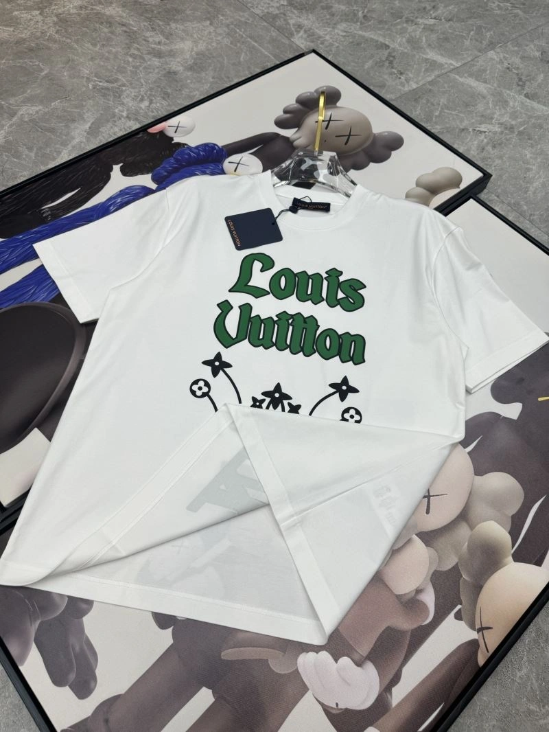 EasyMatch Louis Vuitton T-Shirts 136250