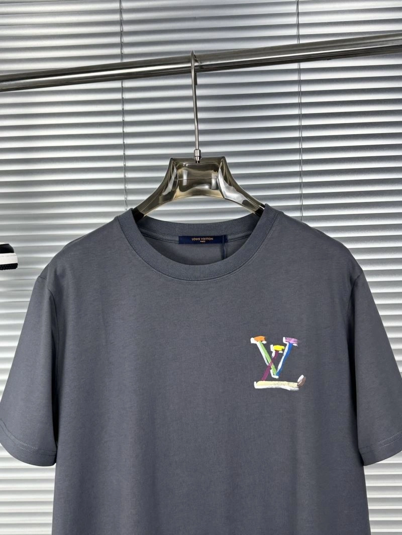 Practical Louis Vuitton T-Shirts 136247