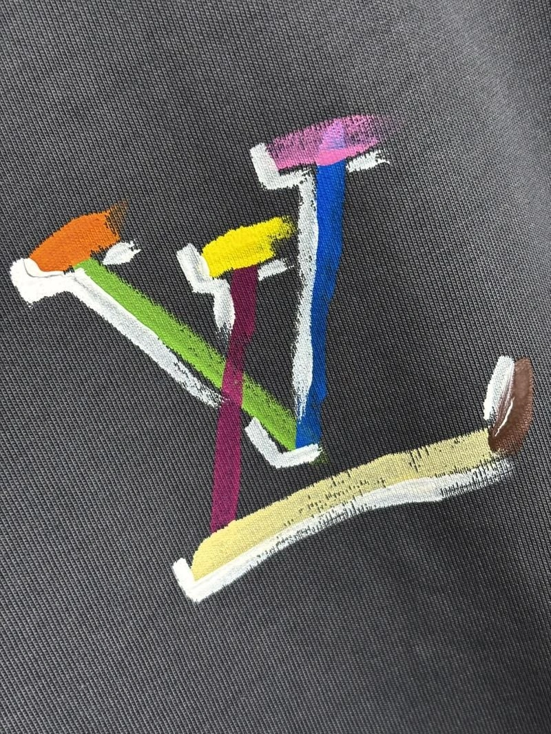 Practical Louis Vuitton T-Shirts 136247