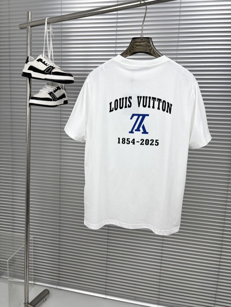 Louis Vuitton T-Shirts Versatile 136245