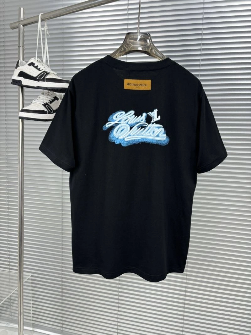 Louis Vuitton T-Shirts FashionForward 136237