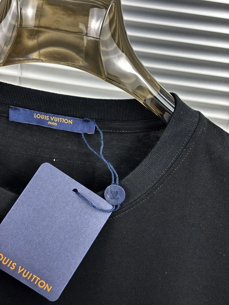 Louis Vuitton T-Shirts FashionForward 136237