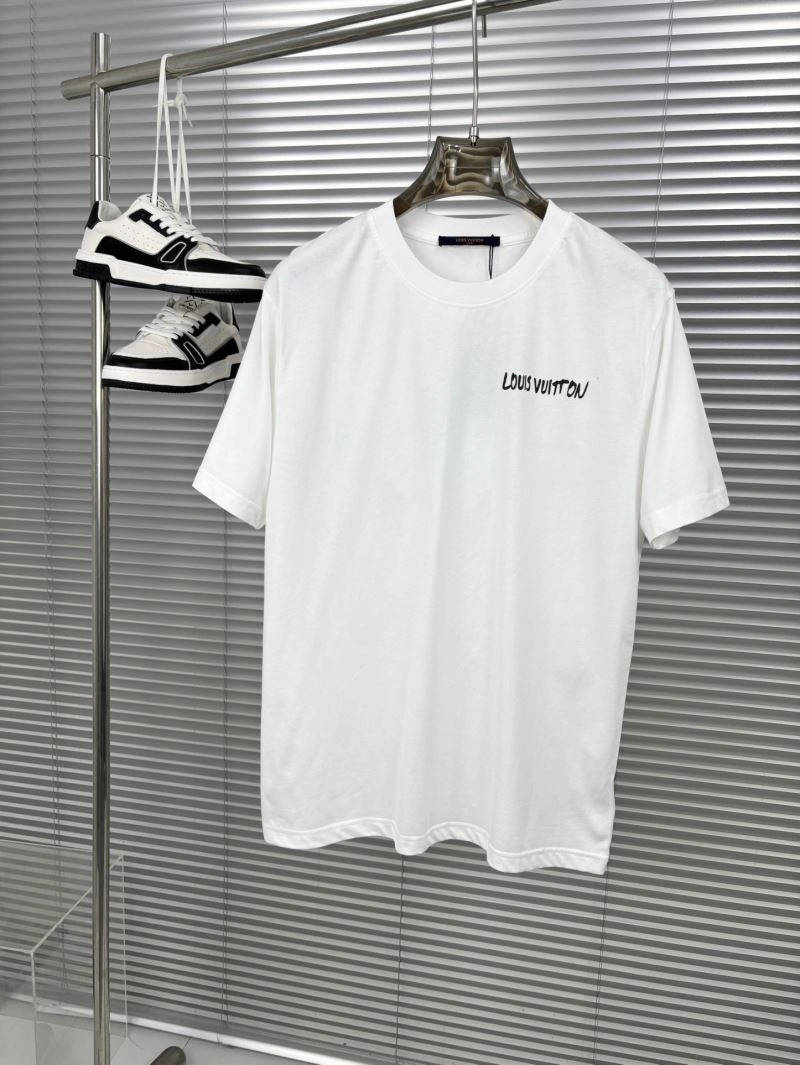 Breathable Louis Vuitton T-Shirts 136216