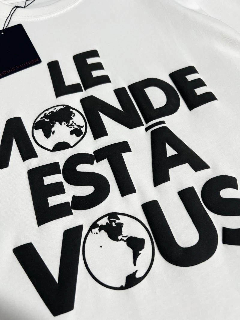 MoistureWicking Louis Vuitton T-Shirts 136221