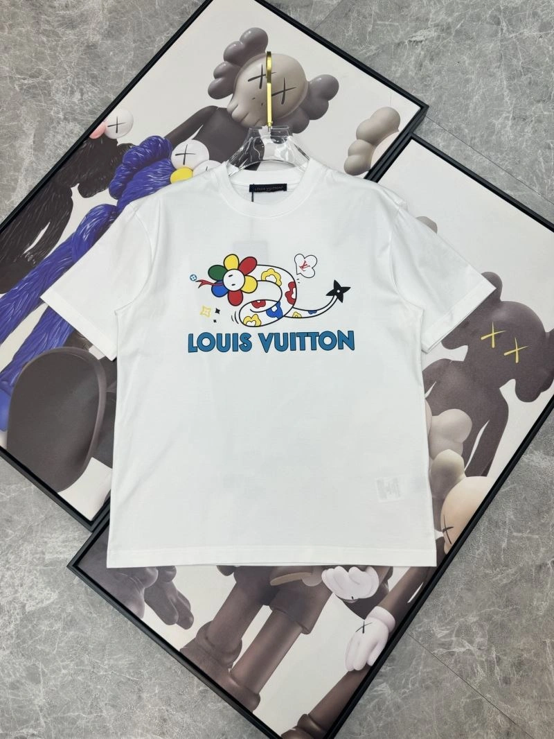 Compact Louis Vuitton T-Shirts 136225