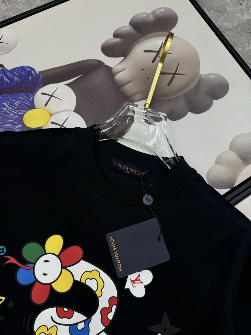 ComfortFit Louis Vuitton T-Shirts 136226