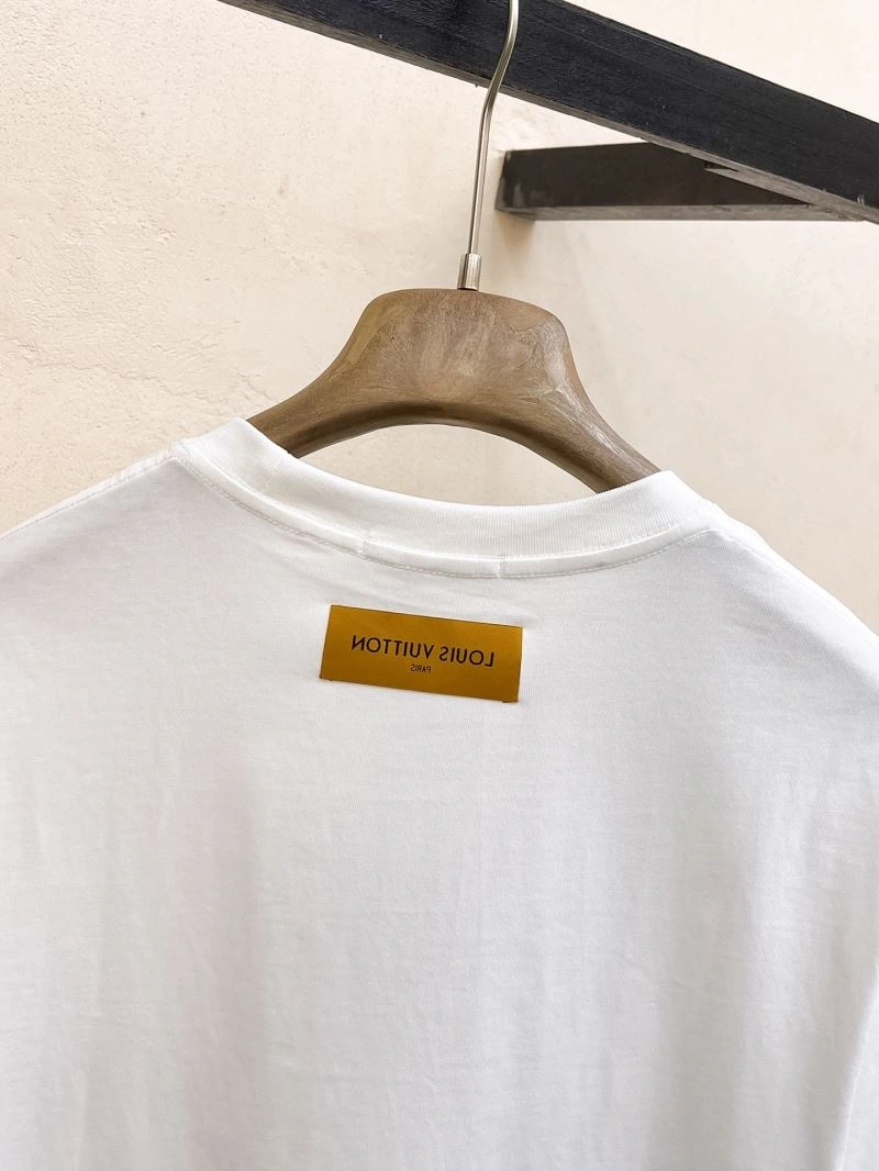 MoistureWicking Louis Vuitton T-Shirts 136215