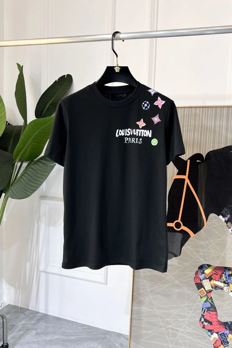 Louis Vuitton T-Shirts Neat 136231