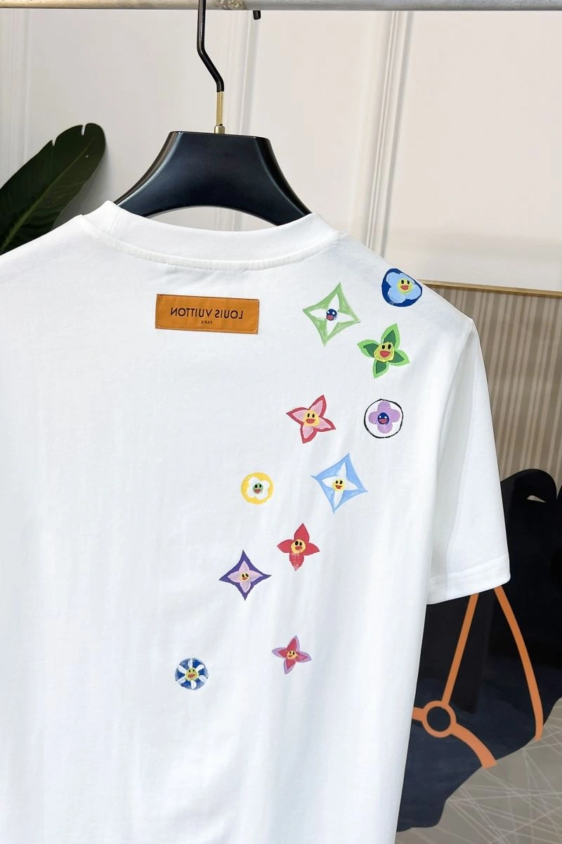 Louis Vuitton T-Shirts Neat 136231