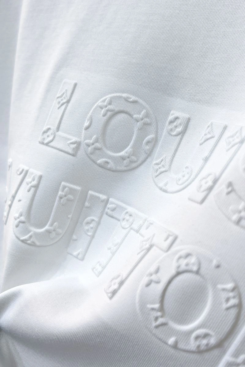 Louis Vuitton T-Shirts Snug 136222