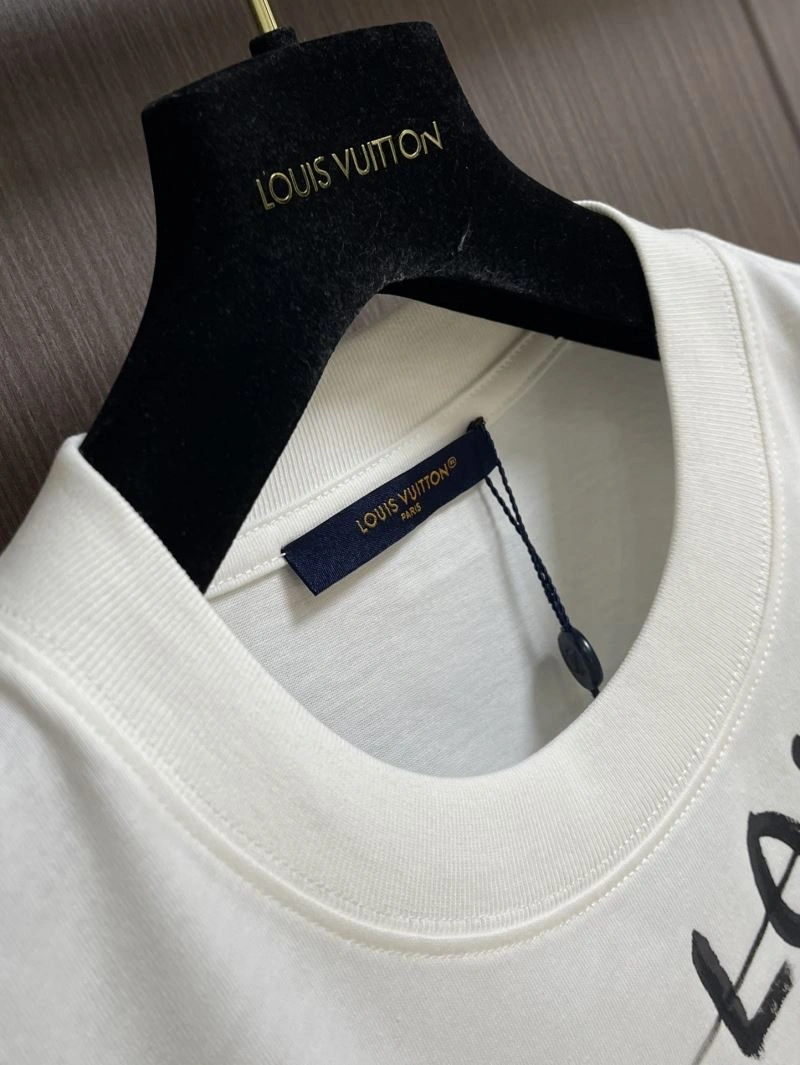 Louis Vuitton T-Shirts Seasonal 136223