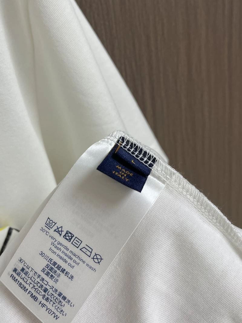 Louis Vuitton T-Shirts Seasonal 136223