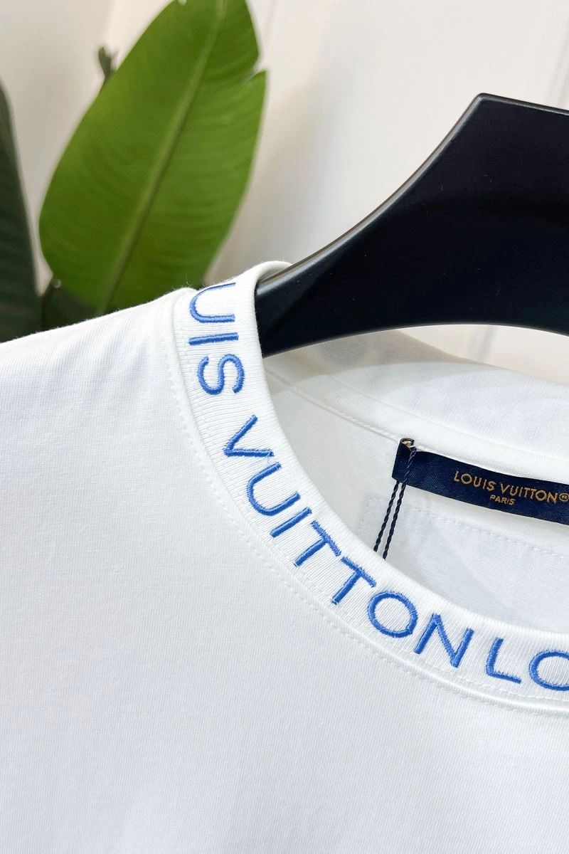 OnTrend Louis Vuitton T-Shirts 136227