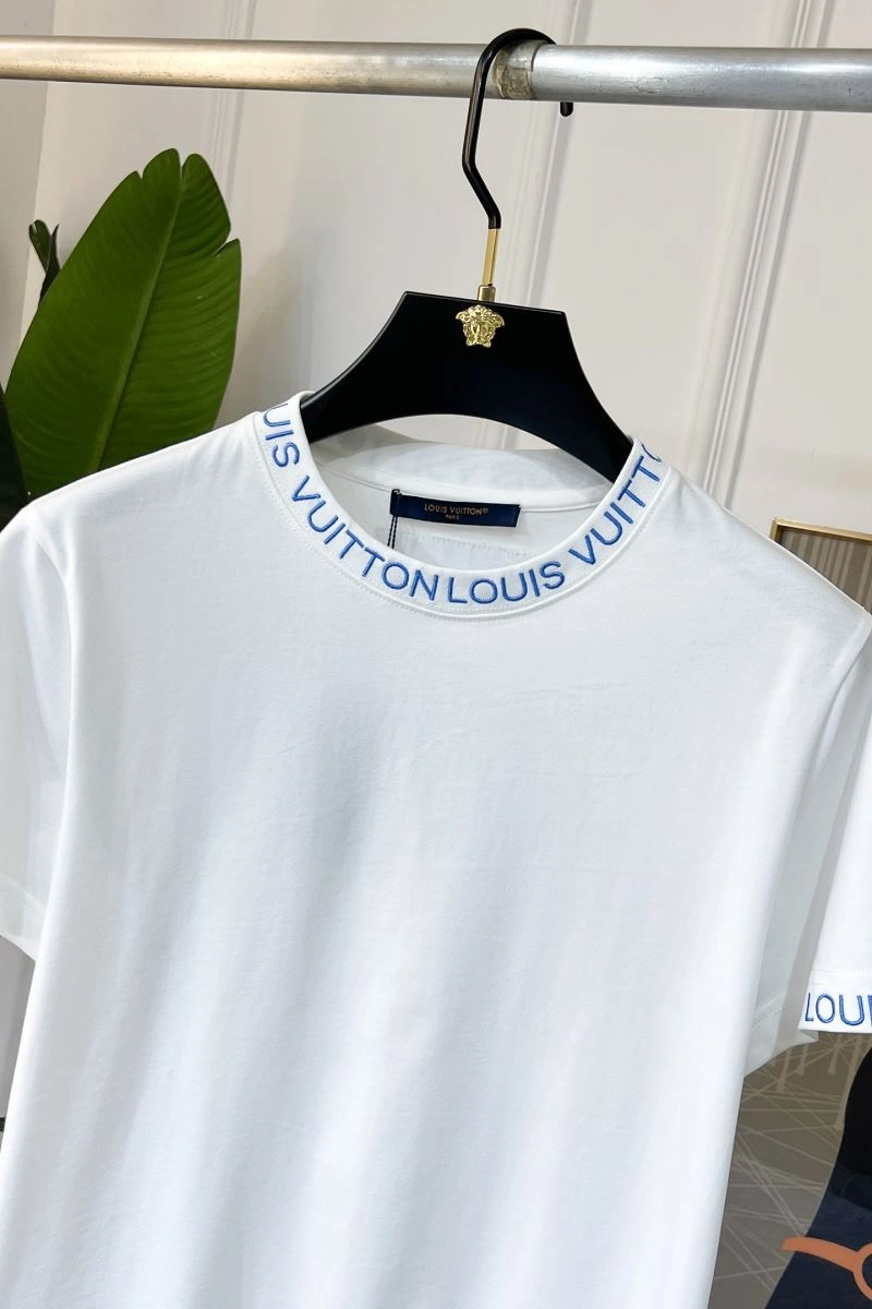 OnTrend Louis Vuitton T-Shirts 136227