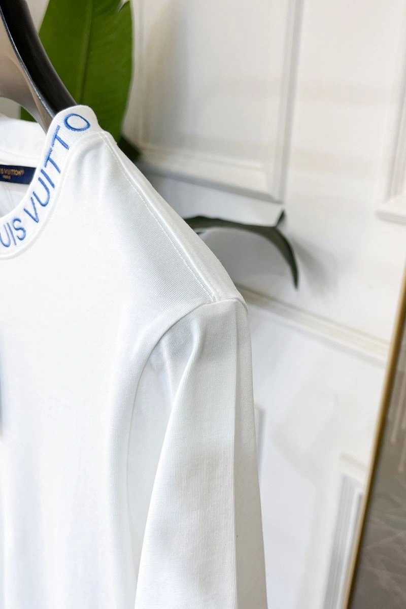 OnTrend Louis Vuitton T-Shirts 136227