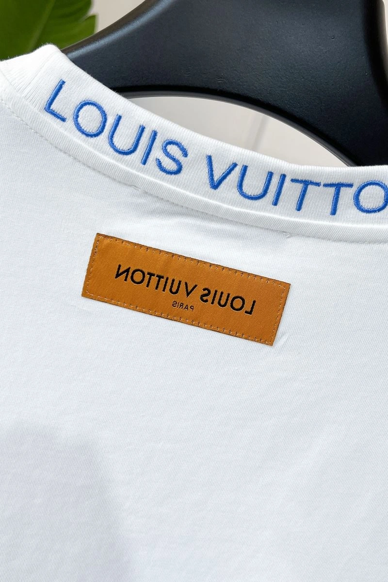 OnTrend Louis Vuitton T-Shirts 136227