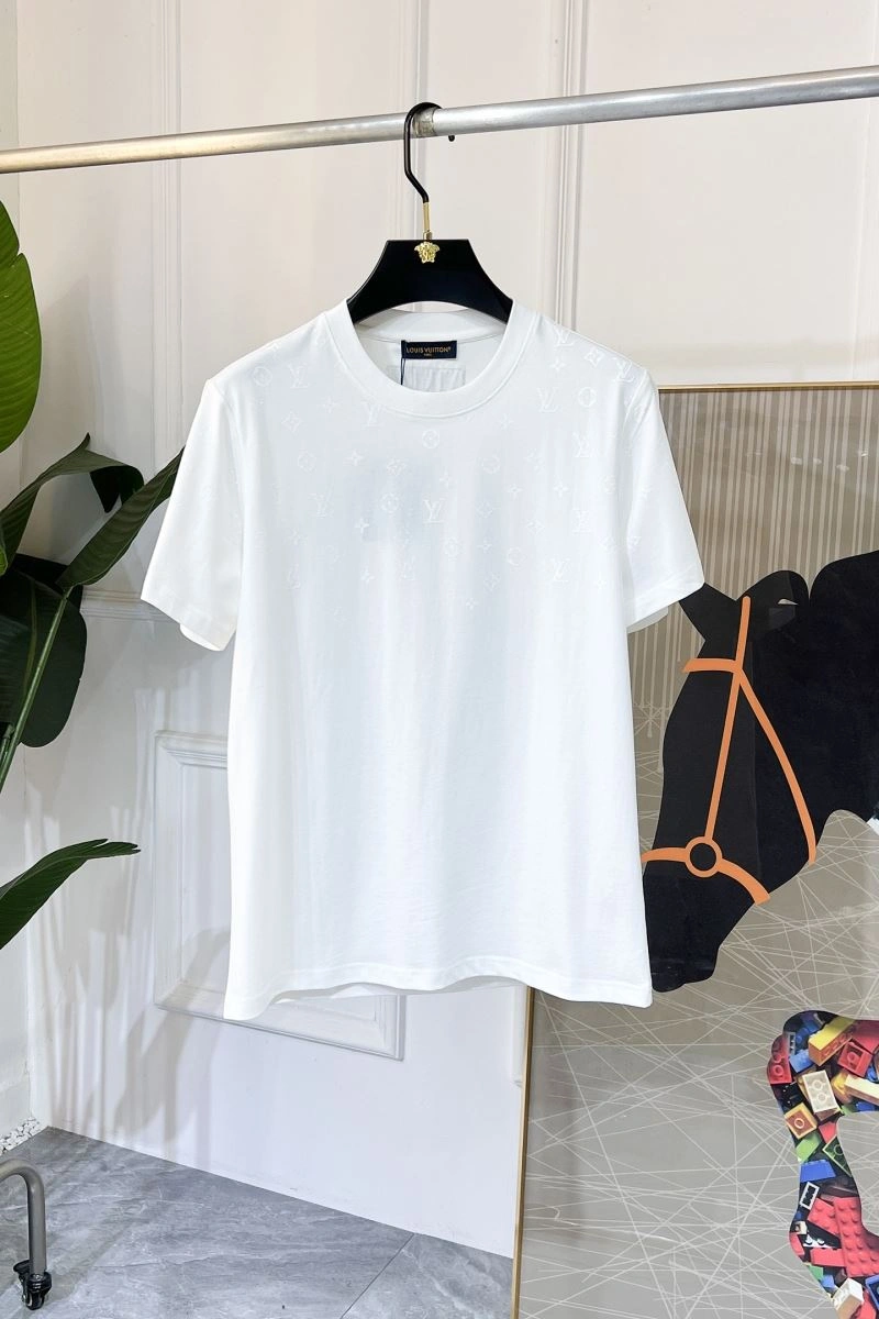 Louis Vuitton T-Shirts OnTrend 136239