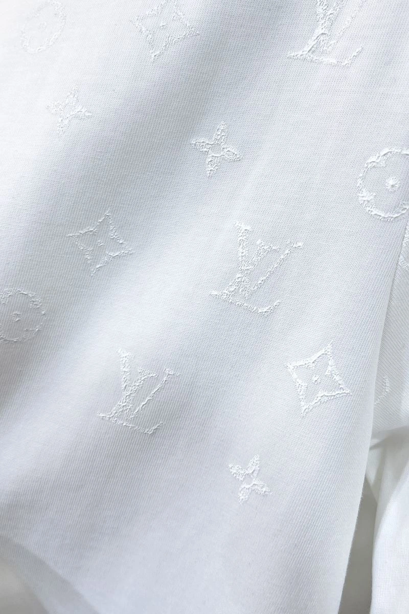 Louis Vuitton T-Shirts OnTrend 136239