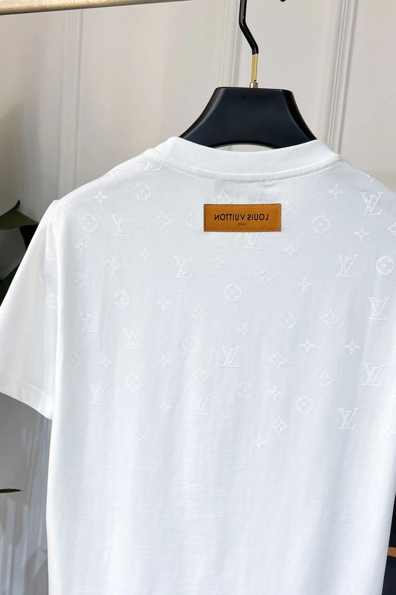 Louis Vuitton T-Shirts OnTrend 136239