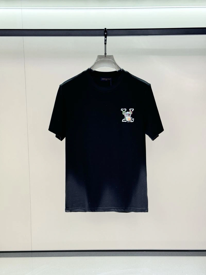 WellDesigned Louis Vuitton T-Shirts 136212