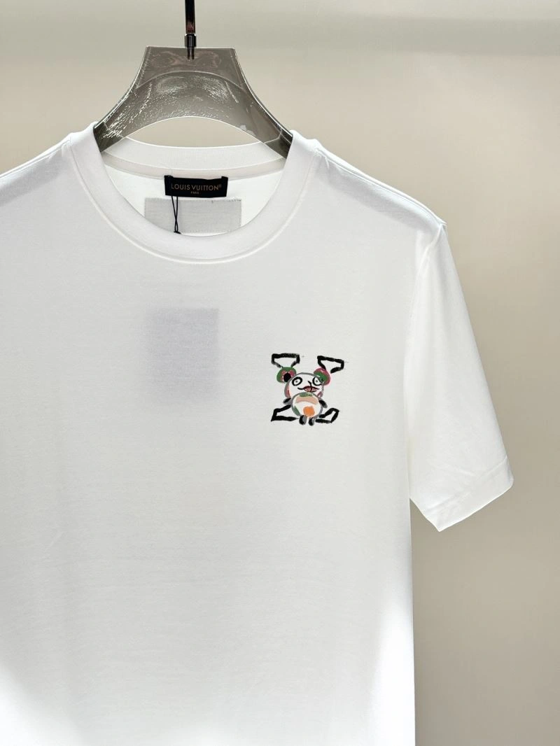 WellDesigned Louis Vuitton T-Shirts 136212
