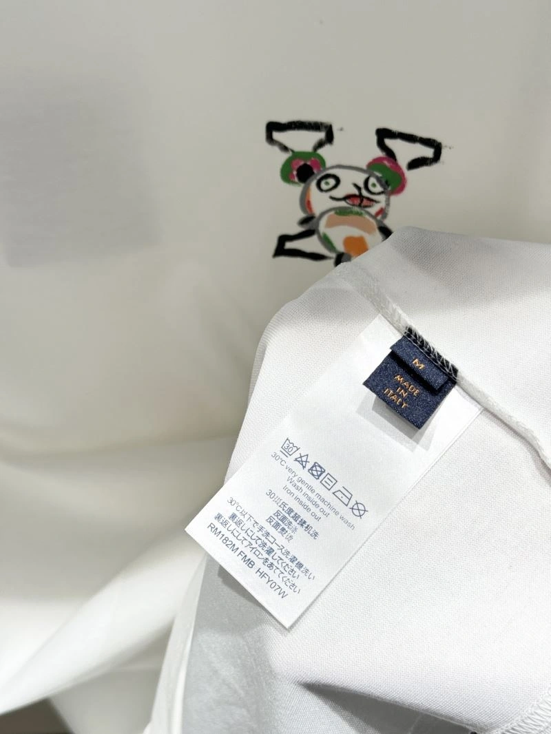 WellDesigned Louis Vuitton T-Shirts 136212