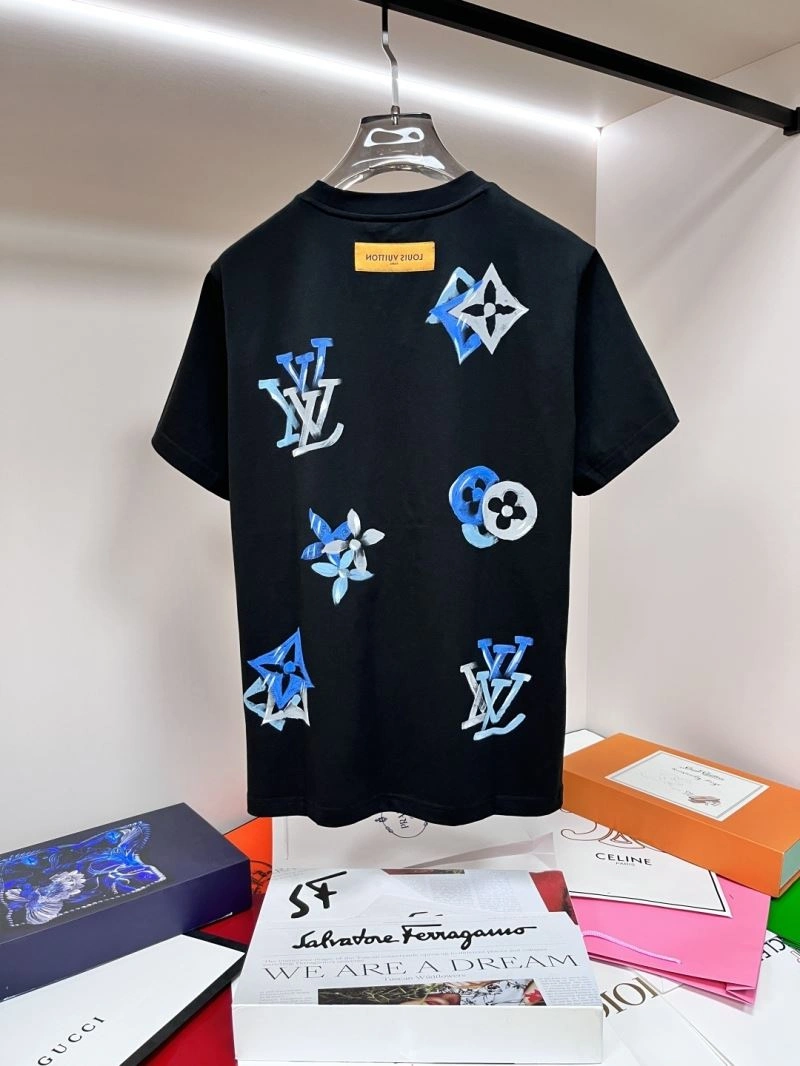 OnTrend Louis Vuitton T-Shirts 136233