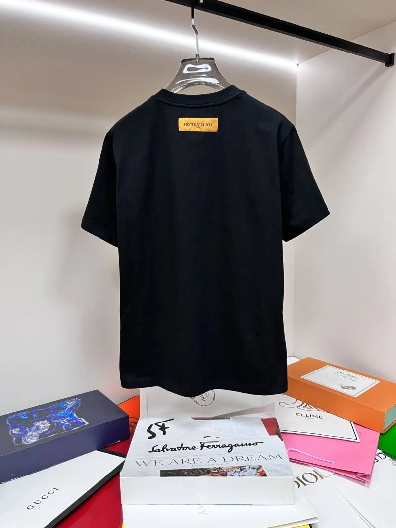 MultiPurpose Louis Vuitton T-Shirts 136218