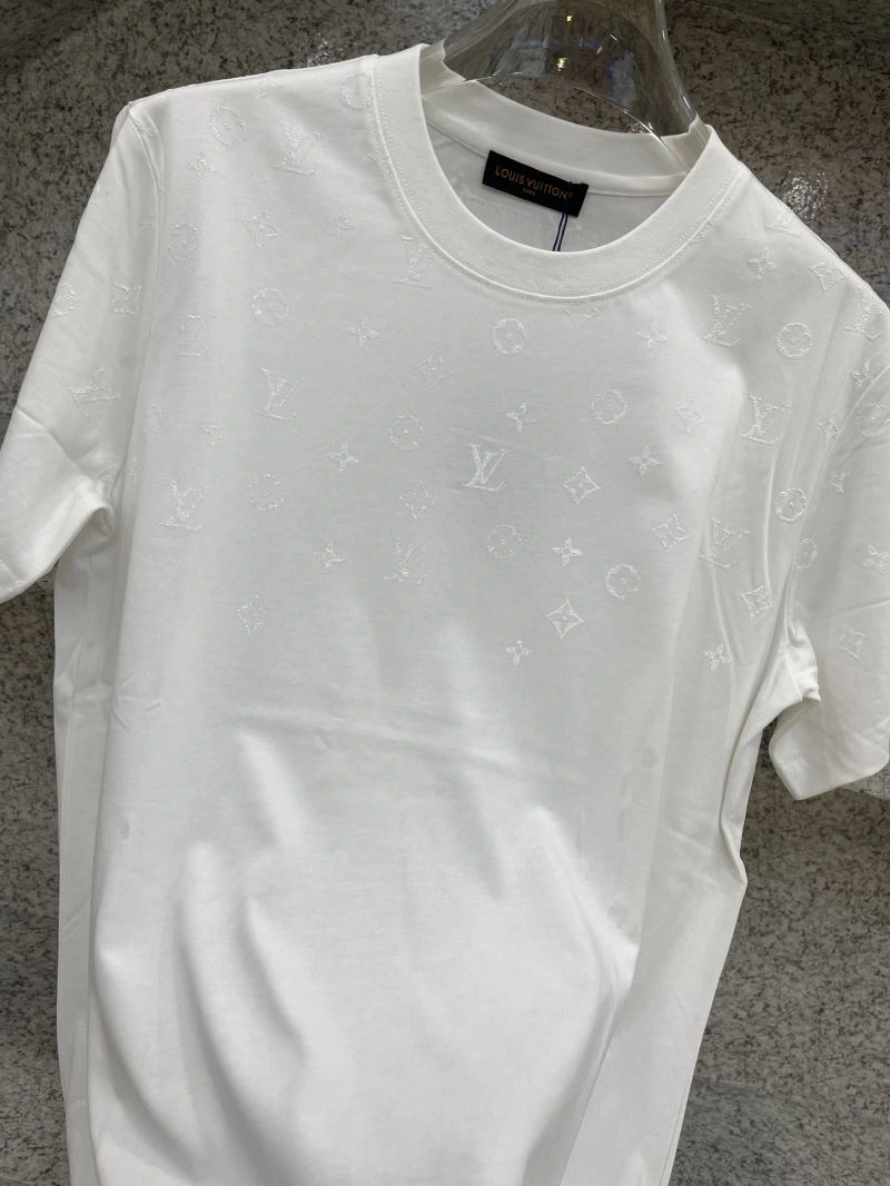 OdorResistant Louis Vuitton T-Shirts 136205