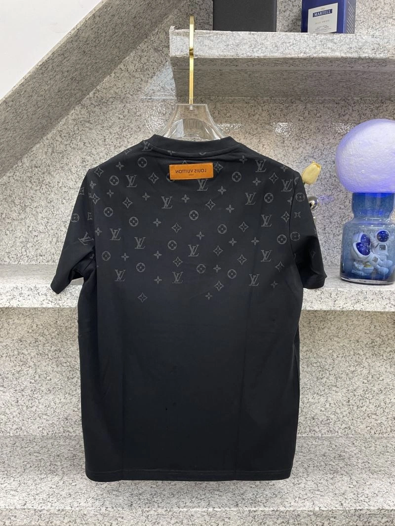 OdorResistant Louis Vuitton T-Shirts 136205