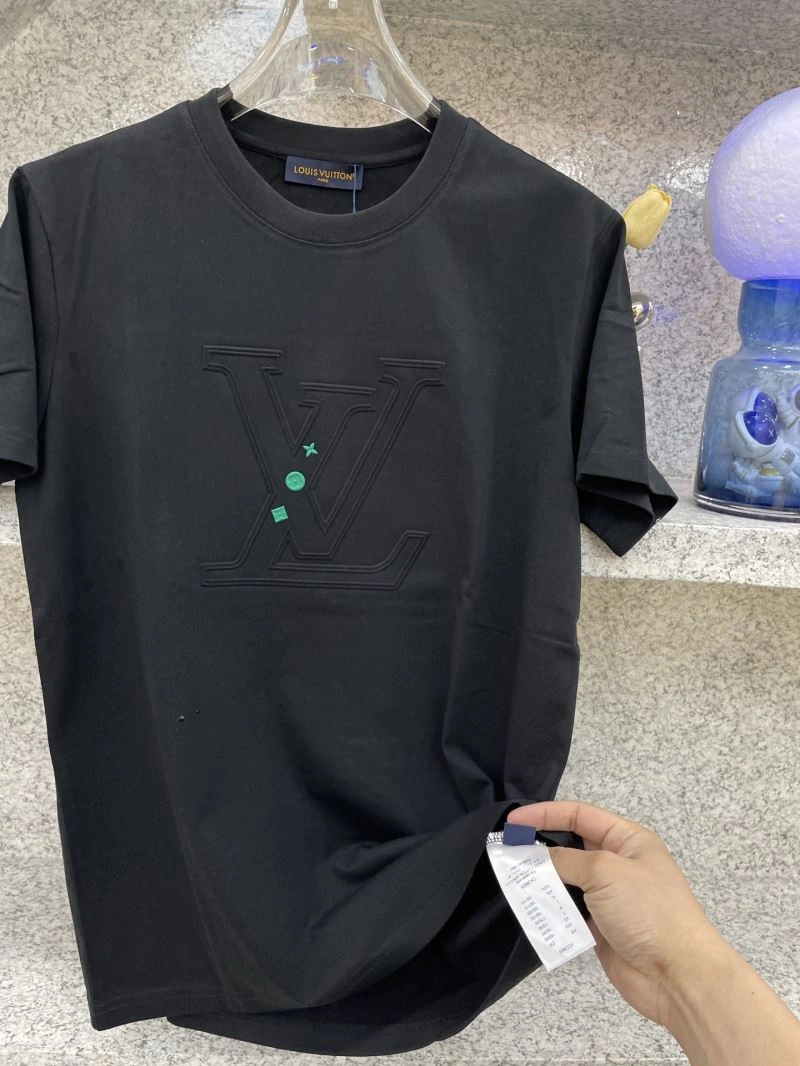 FlexibleFit Louis Vuitton T-Shirts 136211