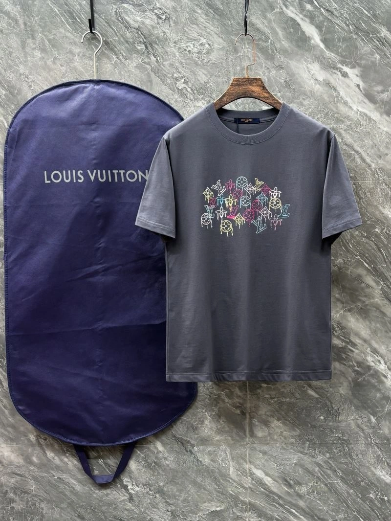 Louis Vuitton T-Shirts OdorResistant 136210