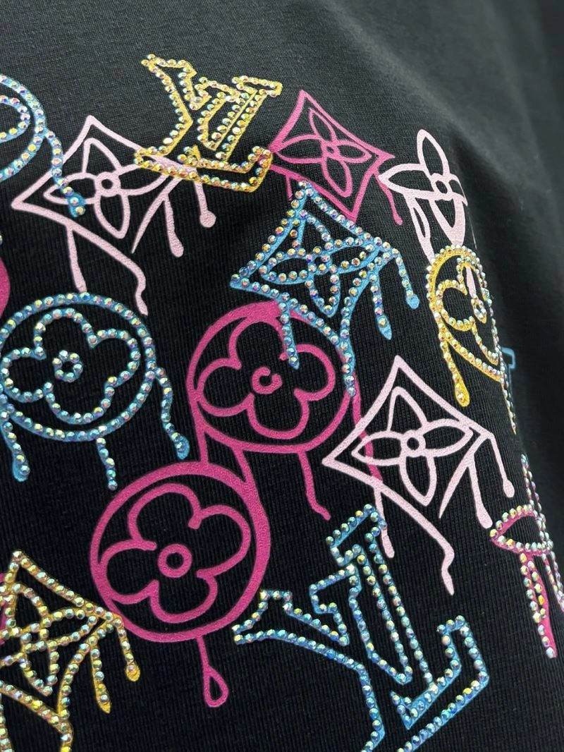 FreshLook Louis Vuitton T-Shirts 136204