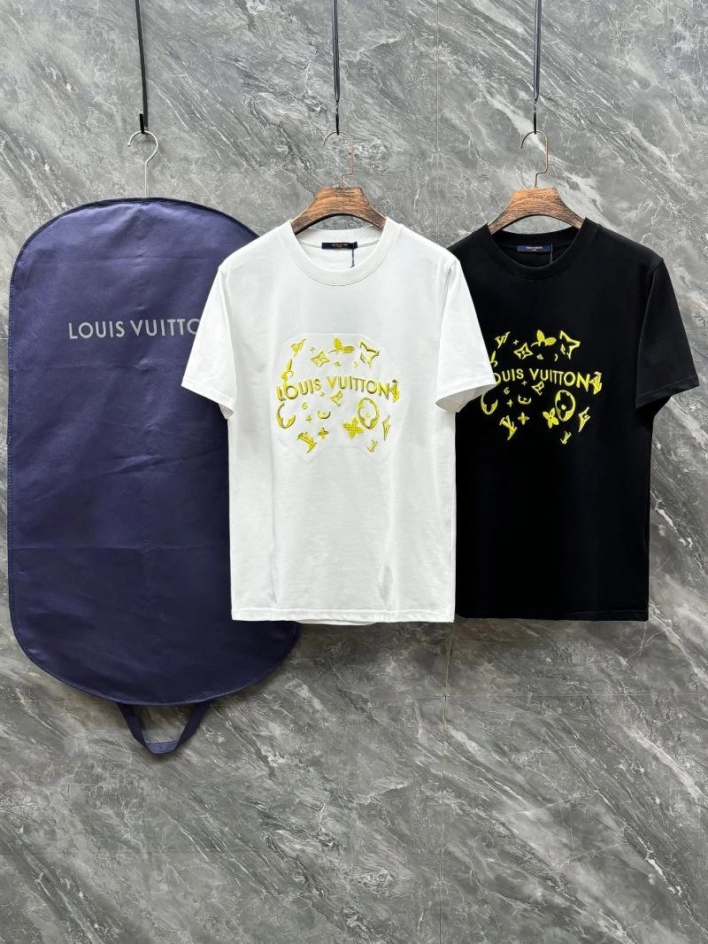 Louis Vuitton T-Shirts EasyMatch 136203
