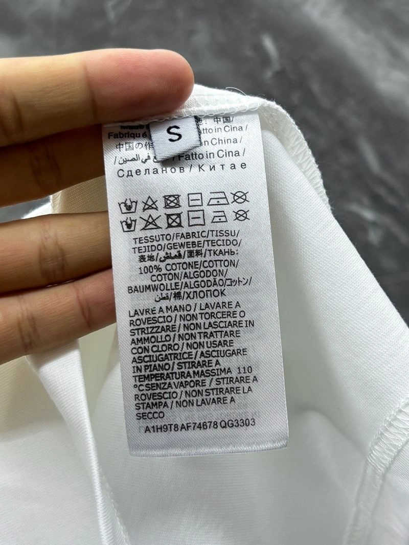 Popular Louis Vuitton T-Shirts 136207