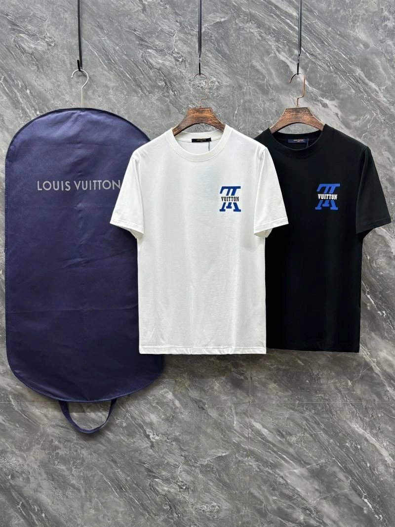 Bright Louis Vuitton T-Shirts 136208