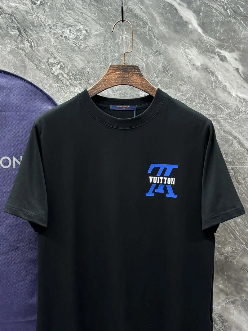 Bright Louis Vuitton T-Shirts 136208