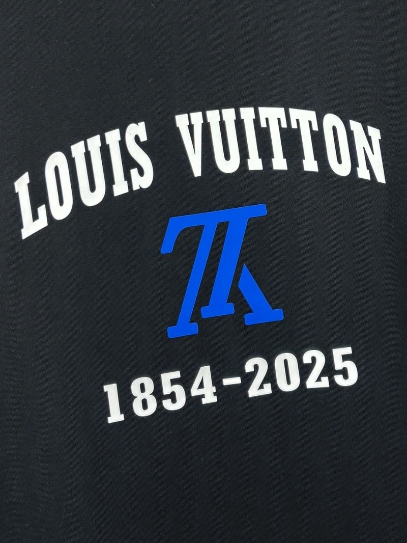 Bright Louis Vuitton T-Shirts 136208