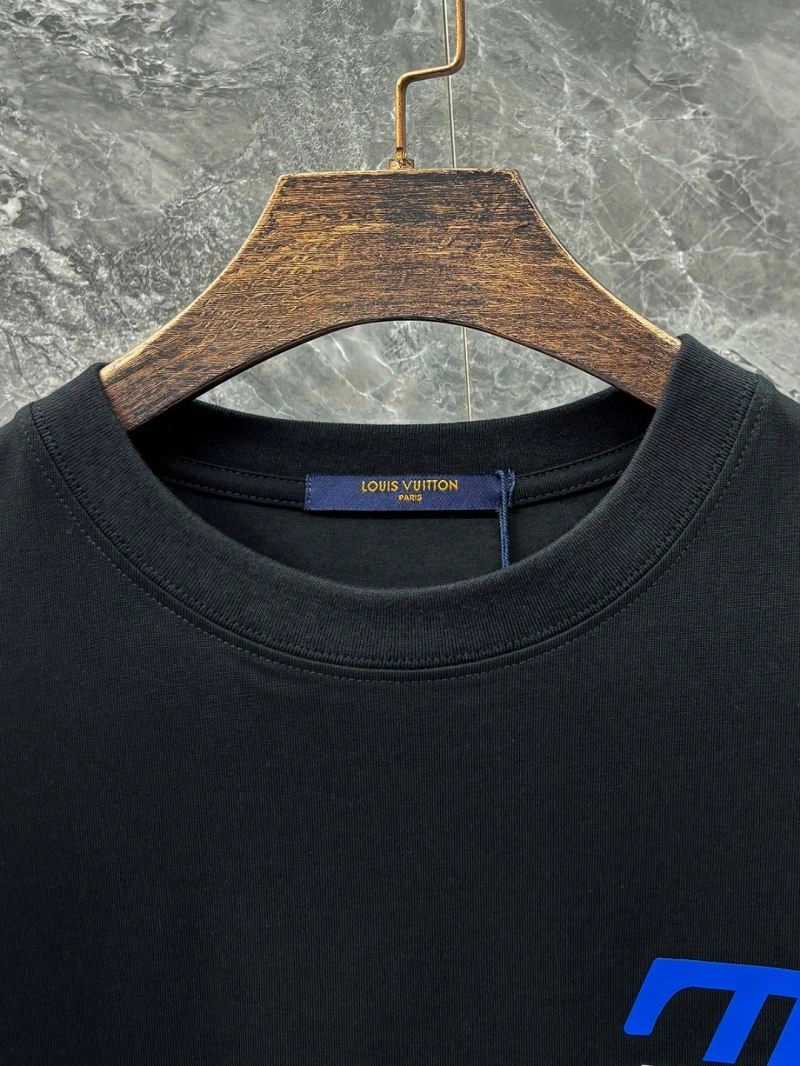 Bright Louis Vuitton T-Shirts 136208