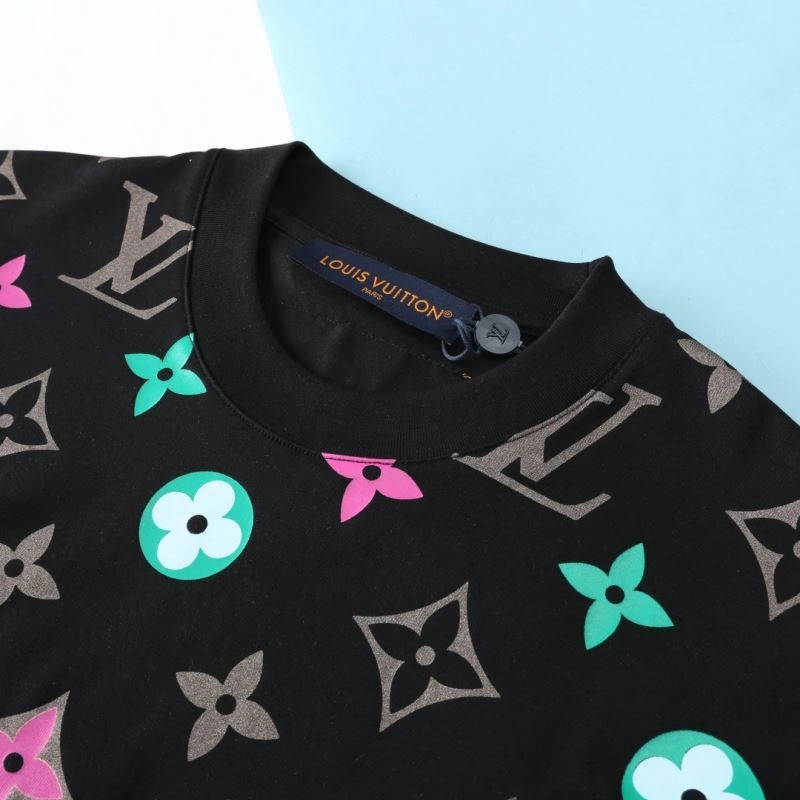 ZipUp Louis Vuitton T-Shirts 136196