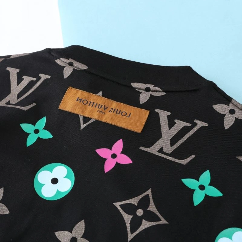 ZipUp Louis Vuitton T-Shirts 136196