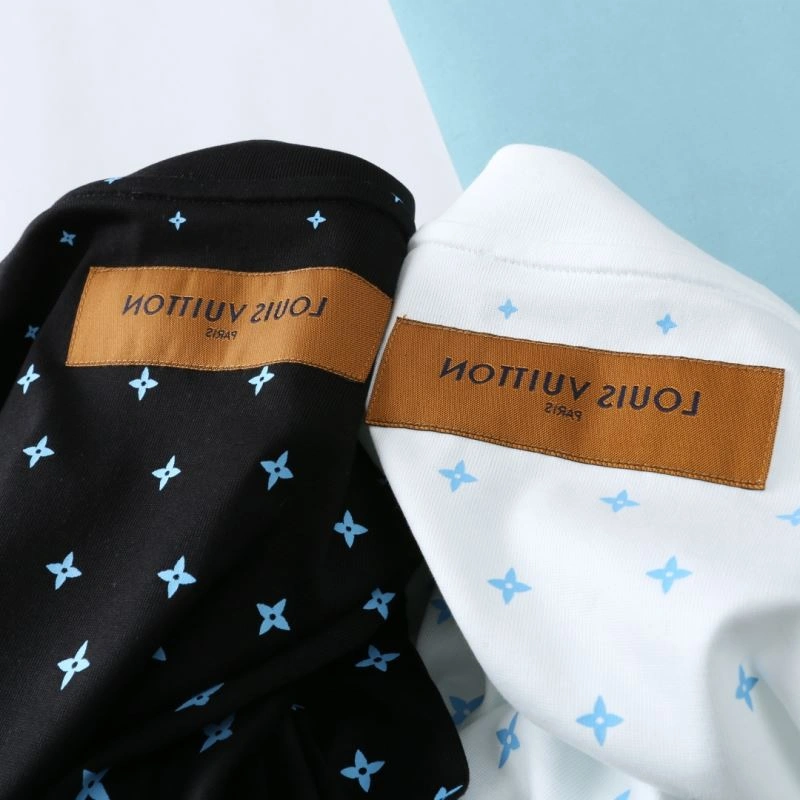 Contemporary Louis Vuitton T-Shirts 136195