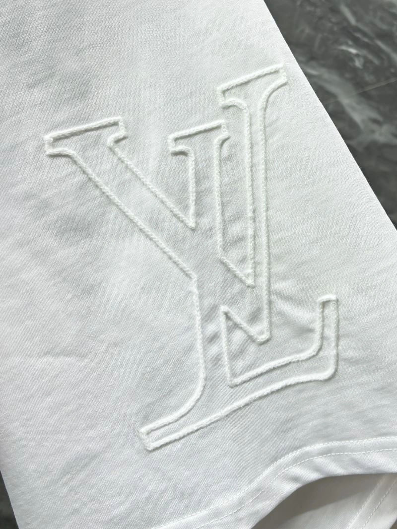Louis Vuitton T-Shirts FreshLook 136185