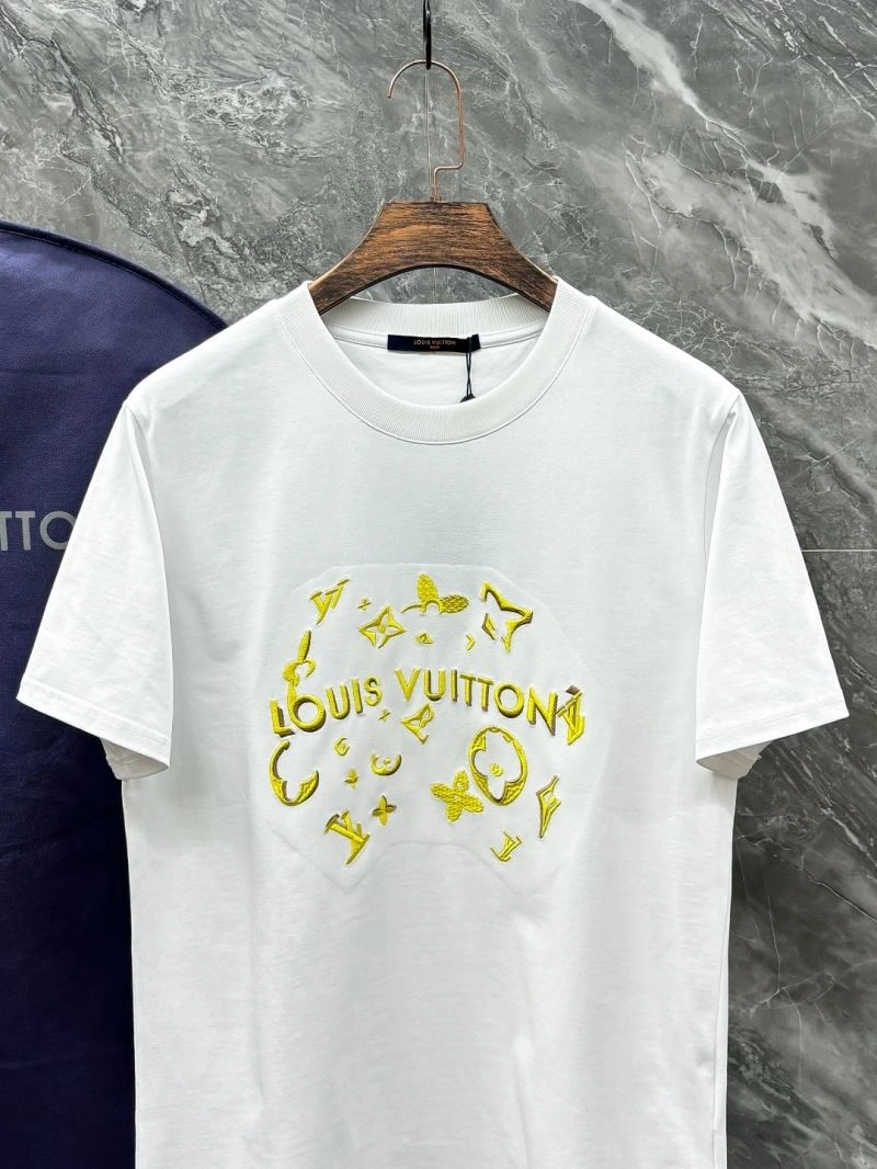 Louis Vuitton T-Shirts Sleek 136191