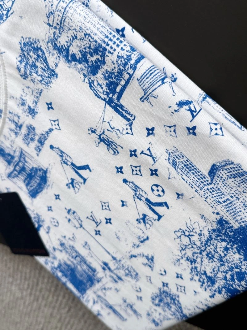 NewStyle Louis Vuitton T-Shirts 136179