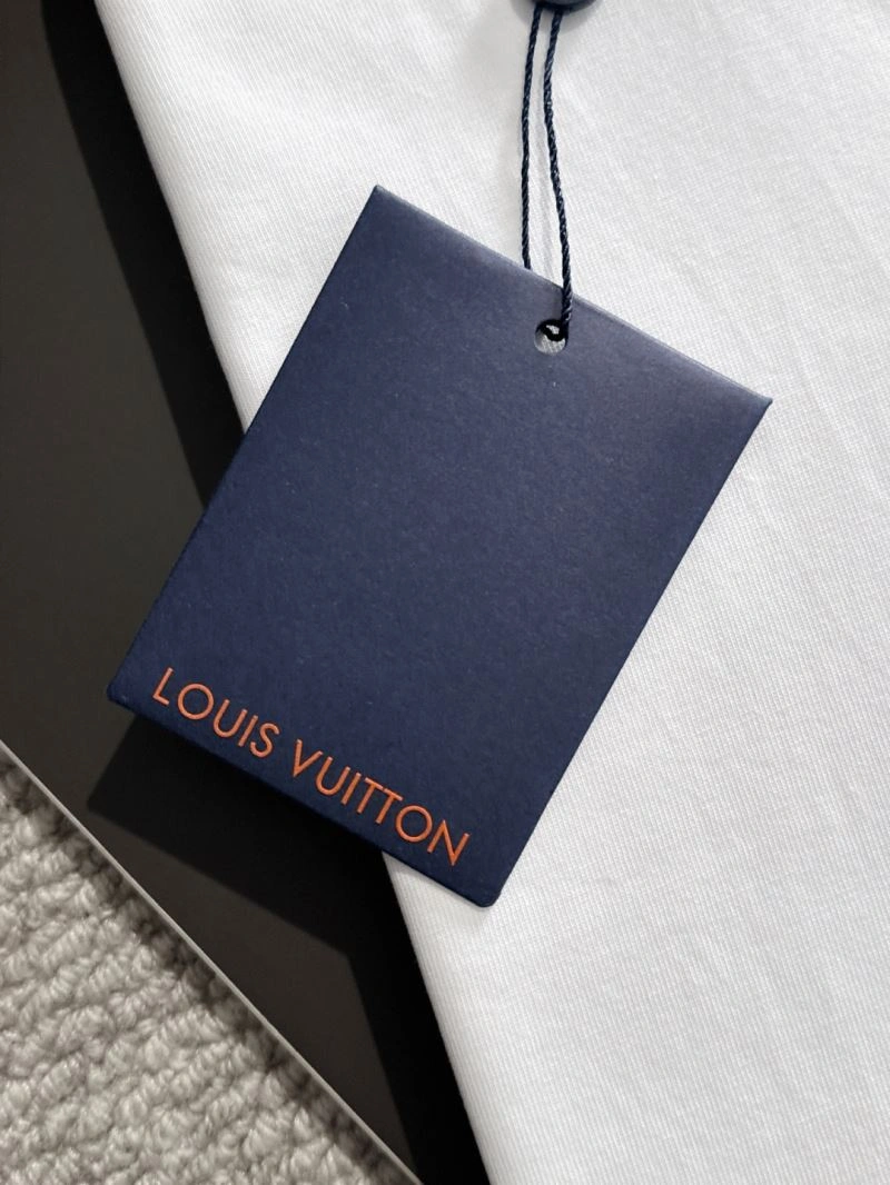 Durable Louis Vuitton T-Shirts 136197
