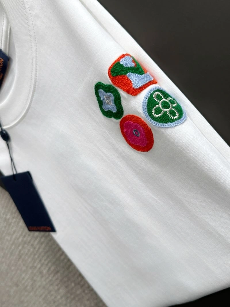 Durable Louis Vuitton T-Shirts 136197