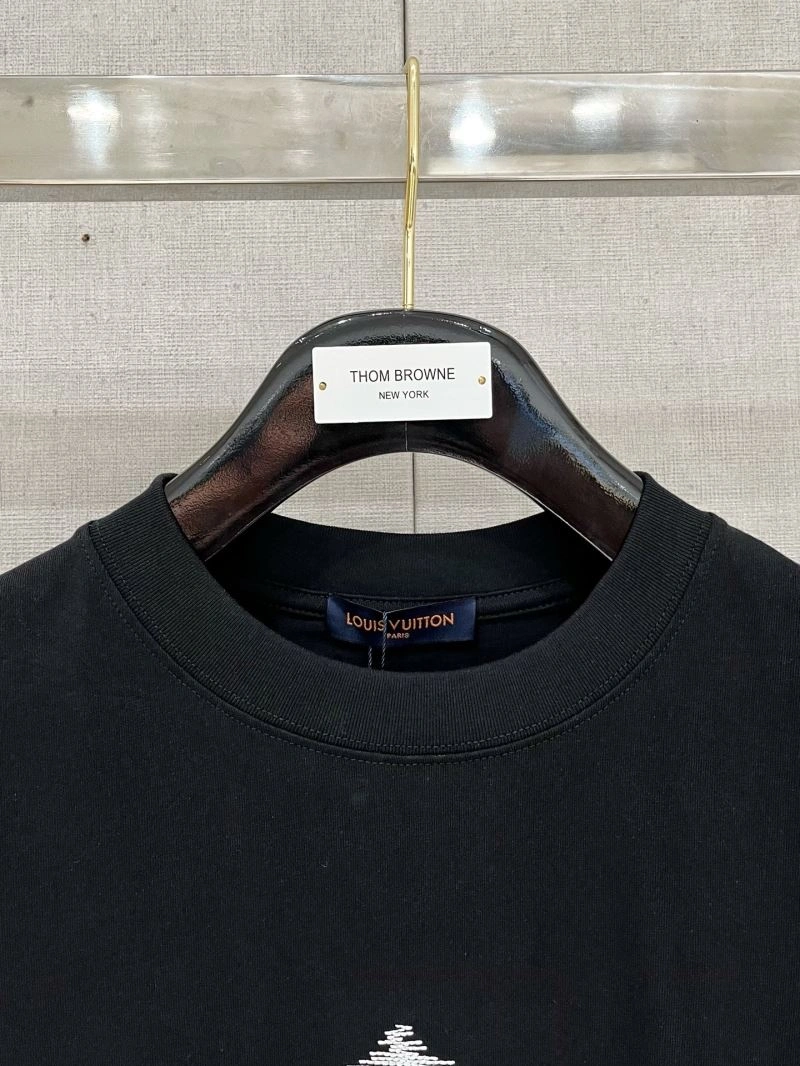 Comfortable Louis Vuitton T-Shirts 136184