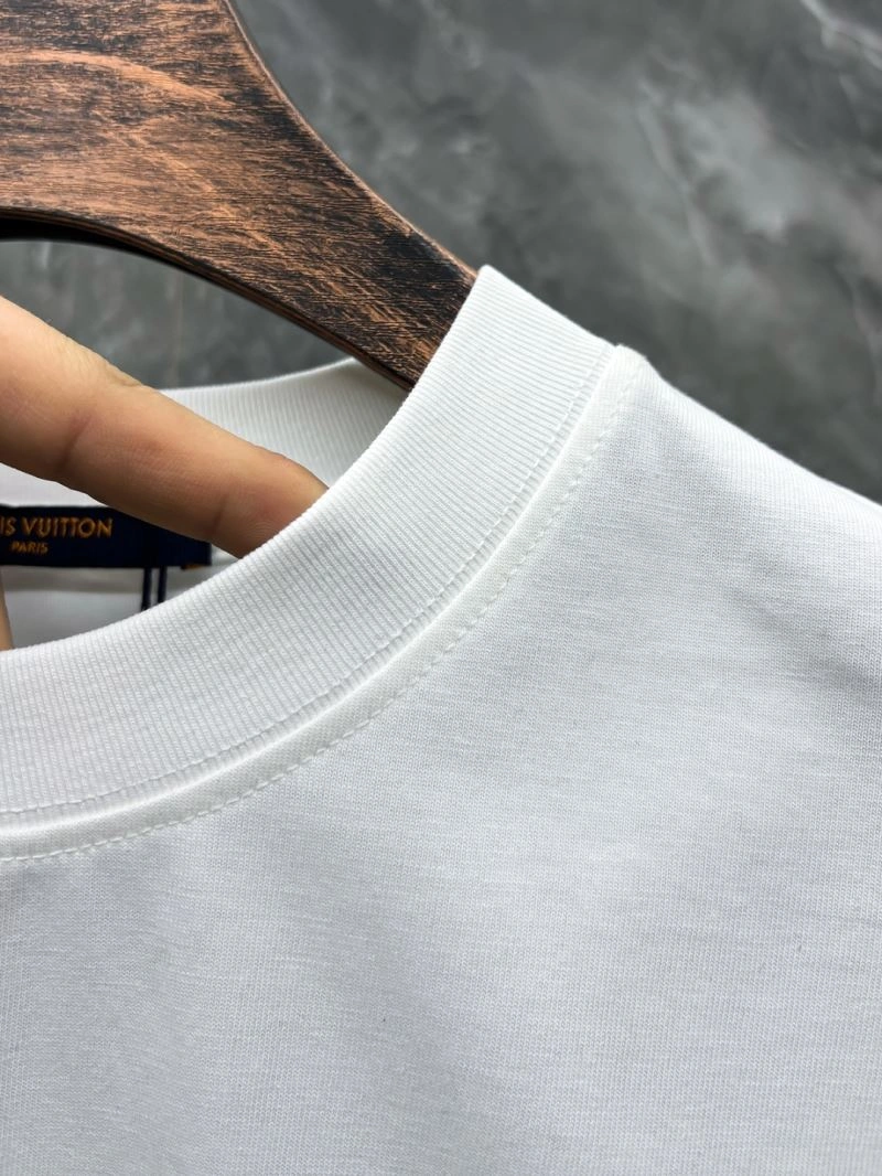 Louis Vuitton T-Shirts Comfortable 136190
